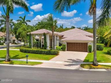 Main picture of Montclaire Cir