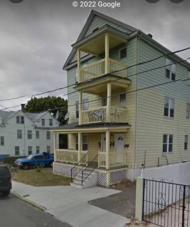 Main picture of 15 Willard St