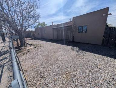 Main picture of 2646 Floral Rd NW