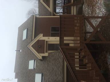 Main picture of 10 Onset Rd