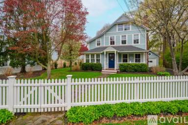 Main picture of 25 Evergreen Ave
