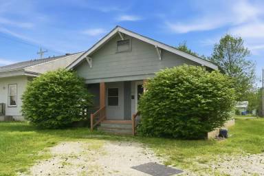 Main picture of 2154 E Cairo St