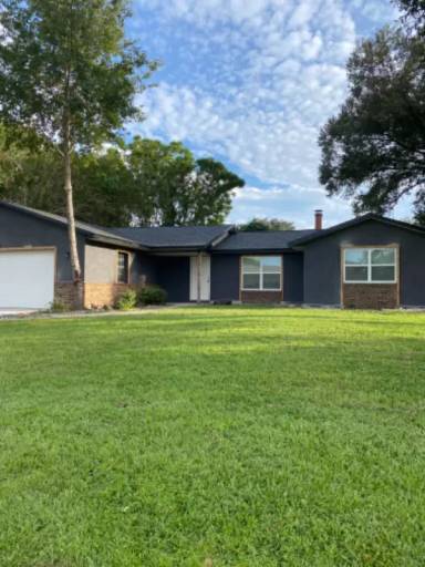 Main picture of 4300 SE 58th Pl