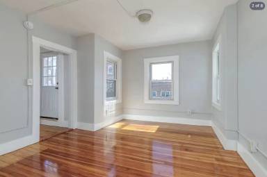 Main picture of 37 Chestnut St
