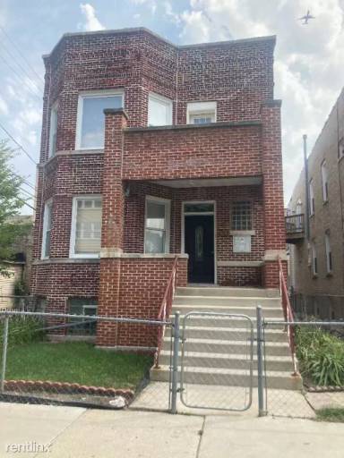 Main picture of 4743 N Albany Ave