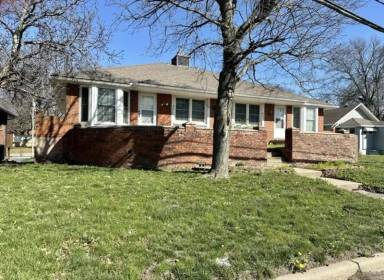 Main picture of 4419 Sterling Ave