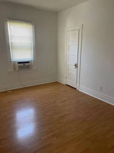 Main picture of 3958 Locust St