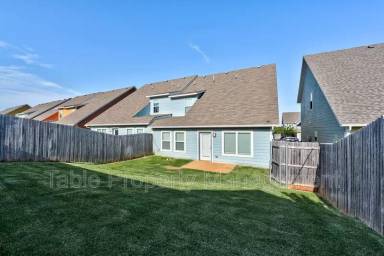 Main picture of 17608 Hampton Park Dr
