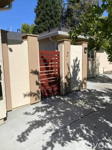 Main picture of 861 Hollenbeck Ave