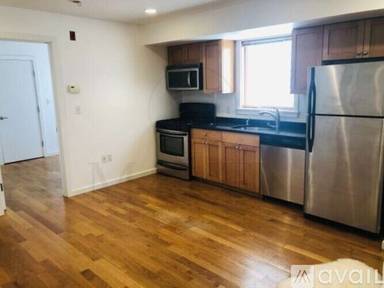 Main picture of 2 Beech St