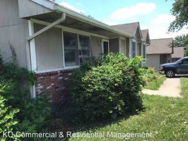 Main picture of 4735 N Winchester Ave