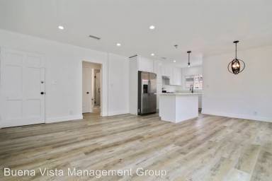 Main picture of 5976 Guthrie Ave