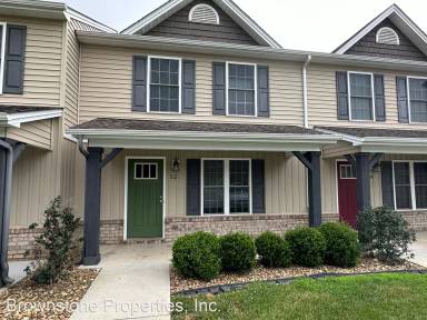 Main picture of 52 Gloucester Dr