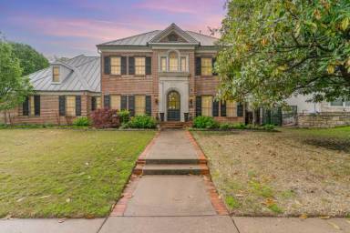 Main picture of 6700 Bermuda Dunes Dr