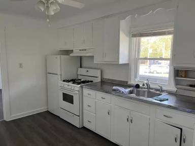 Main picture of 1300 Stewart Street - 2