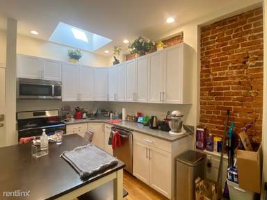Main picture of 10 Brainerd Rd