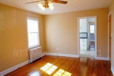 Main picture of 812 Greenwood Cir