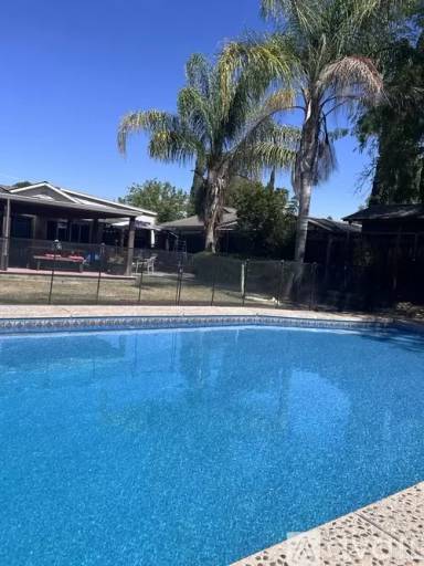 Main picture of 3870 Greenway Dr