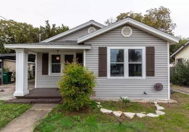 Main picture of 226 Jennings Ave