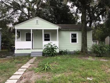 Main picture of 2033 Lambert St