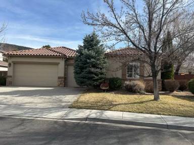 Main picture of 2620 Heather Field Ln