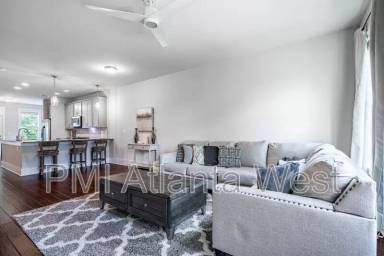 Main picture of 2181 Colvin Ct NW