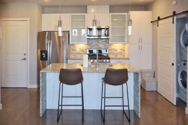 Main picture of 810 S Rock St