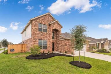 Main picture of 5307 Sleepy Fox Ln