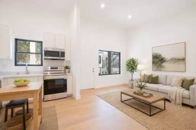 Main picture of 2103 3rd St