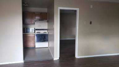 Main picture of 1015 W 13th St