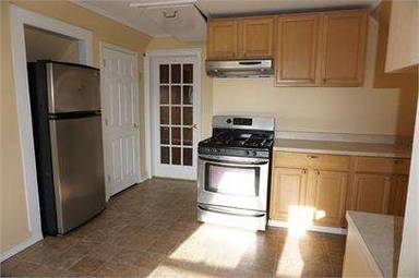 Main picture of 1553 W Broad St
