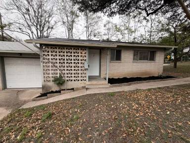 Main picture of 2308B Alta Vista Ave