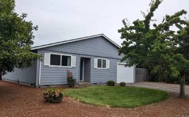 Main picture of 4703 Whitman Cir NE