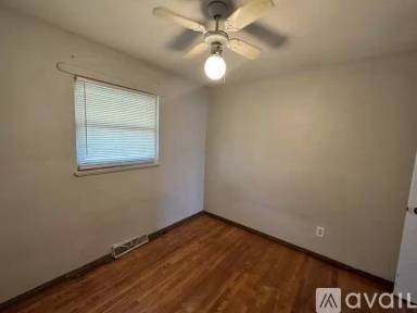Main picture of 130 Briarcliff Dr