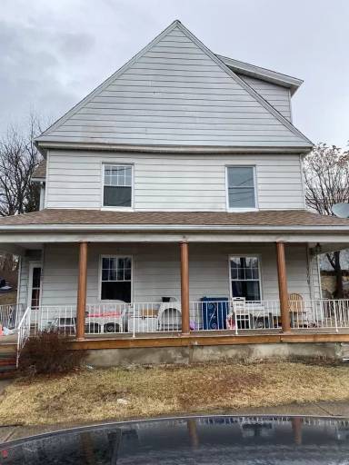 Main picture of 325 New York St