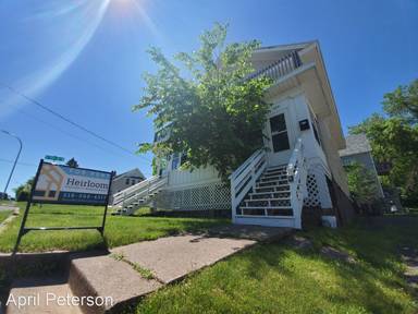 Main picture of 829 W 3rd St