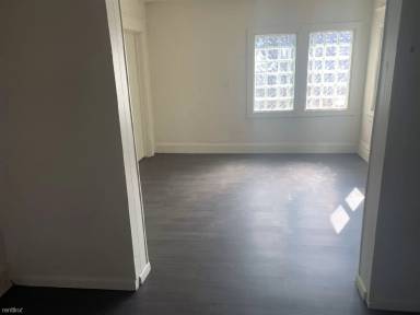 Main picture of 563 Norman St