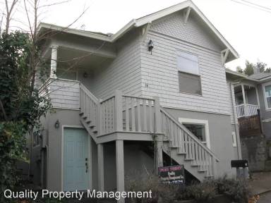 Main picture of 12 Beach Ave
