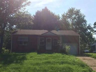 Main picture of 1707 S Oak St