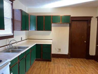 Main picture of 505 SW 3rd St