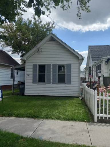 Main picture of 34 E Oakland St