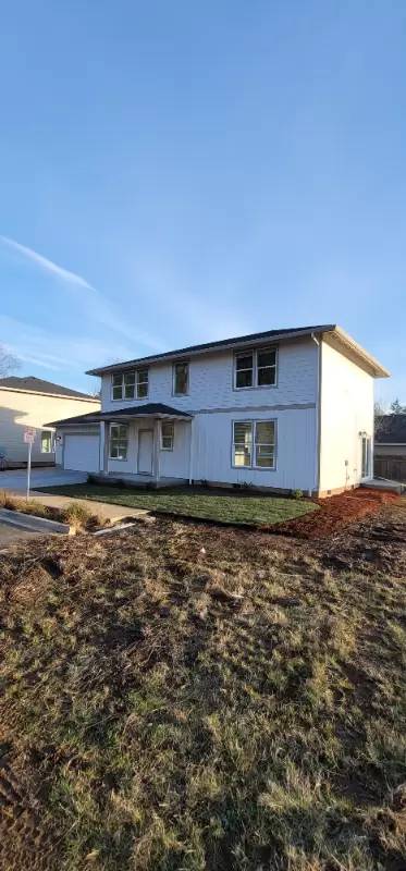 Main picture of 125 SE 17th Cir