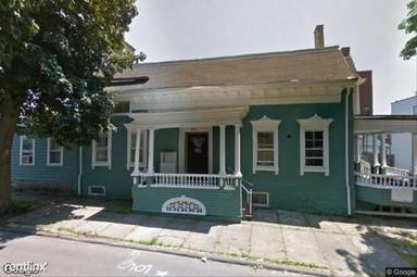 Main picture of 580 1st Ave