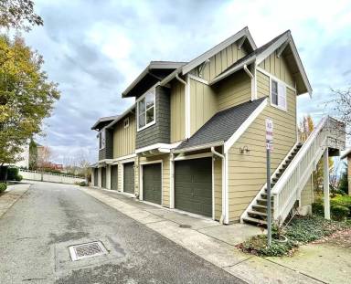 Main picture of 1711 27th Ln NE