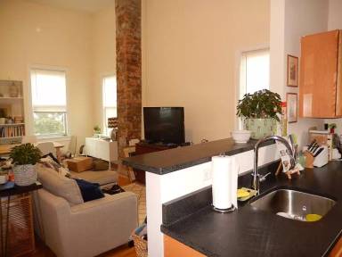 Main picture of 536 Cambridge St