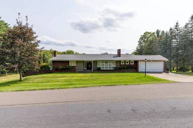 Main picture of 52 Ostrum Rd