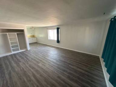 Main picture of 2051 Eberlein Ave