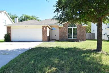 Main picture of 3017 Burlington