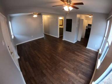 Main picture of 402 Manuel Dr