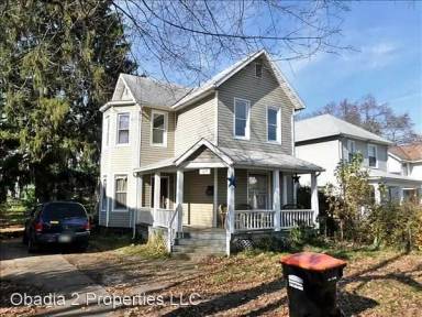 Main picture of 97 Oakwood Ave